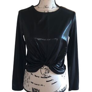 LOVE MORE black twisted hem crop top‎ XS